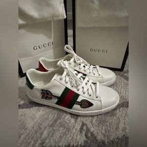 GUCCI women’s Ace Sneaker bejeweled arrow
